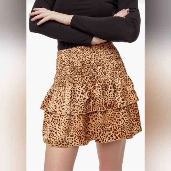 Tiered Mini Skirt Sz L MSRP $59.95 - Picture 2 of 5